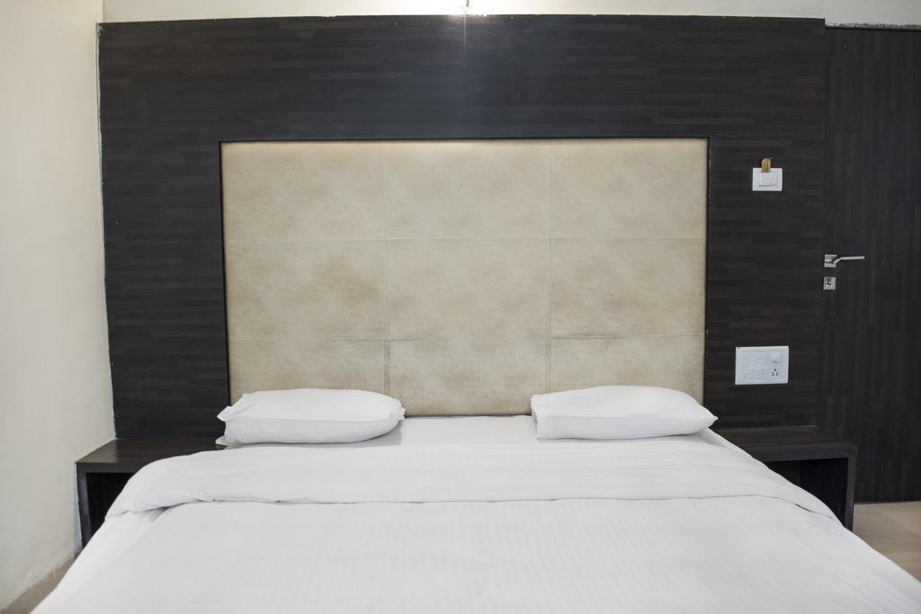 Skyinn Bungalow Mahābaleshwar Dış mekan fotoğraf
